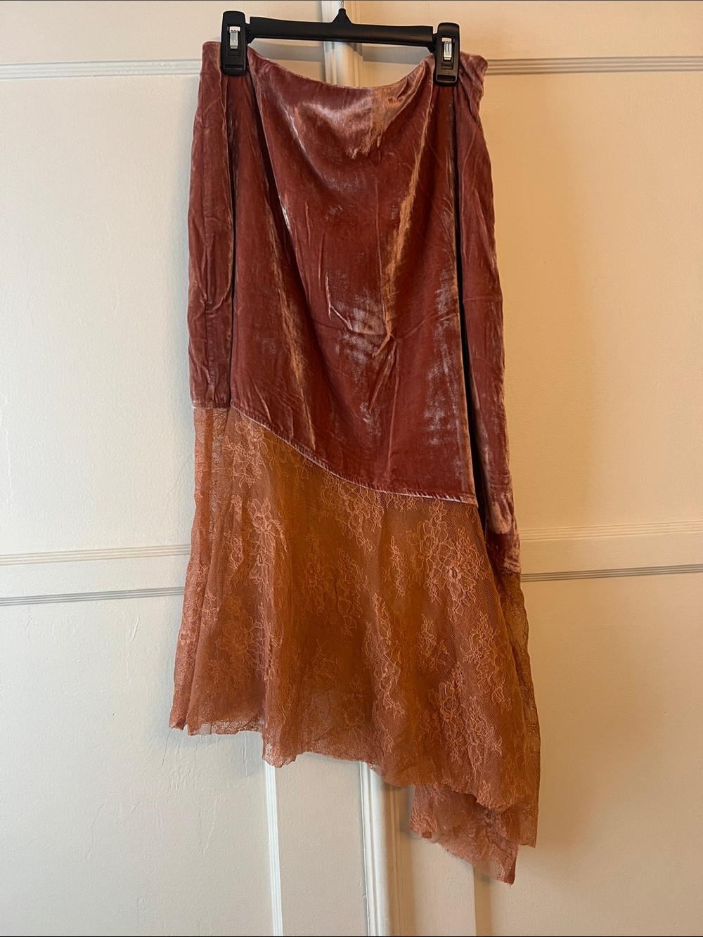 Free People Two-Tone Velvet and Lace Midi Skirt in pink/rust